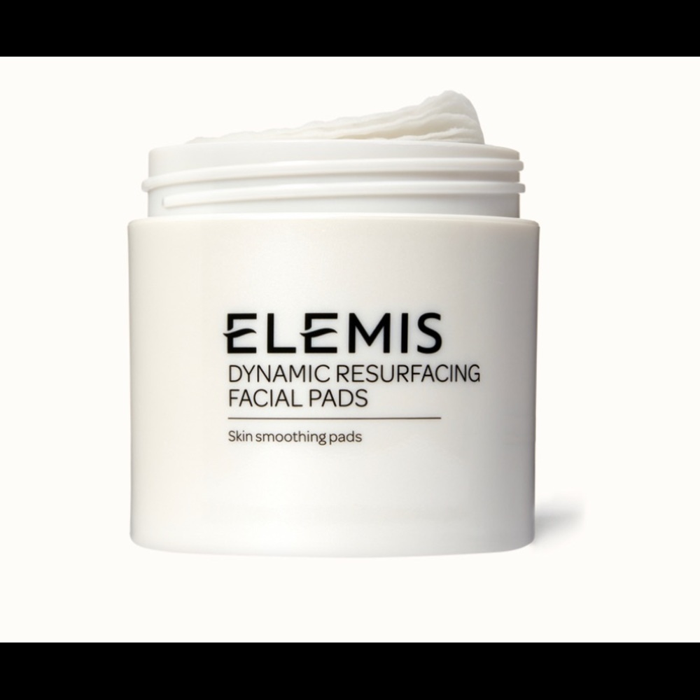 Elemis dynamic resurfacing facial pads.